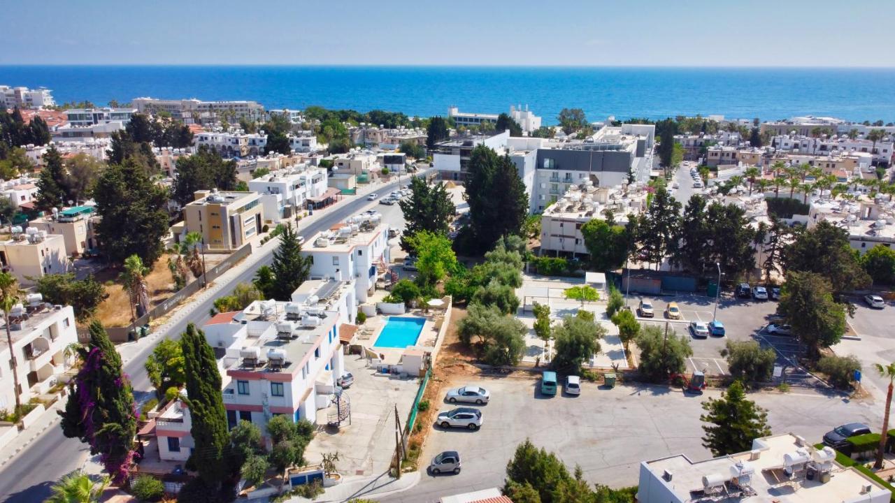 Townhouse By The Sea Pirate Harbor Apartment Paphos Exterior foto